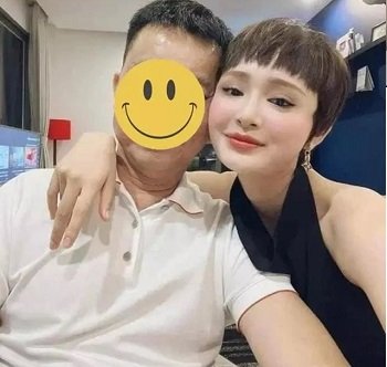 sex địt em gái ruột Hiền Hồ lộ clip sex làm tình với đại gia